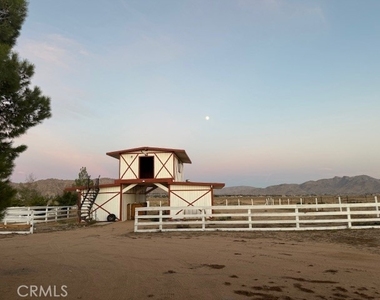 16100 Navajo Road - Photo Thumbnail 19