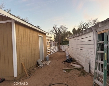 16100 Navajo Road - Photo Thumbnail 24