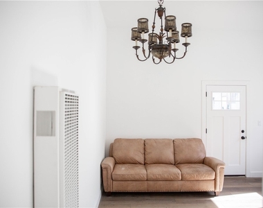 5908 Atlantic Avenue - Photo Thumbnail 6