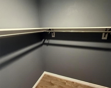 23732 Hillhurst - Photo Thumbnail 21