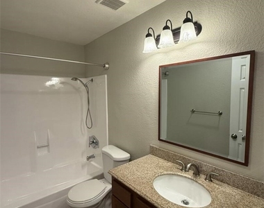 23732 Hillhurst - Photo Thumbnail 19