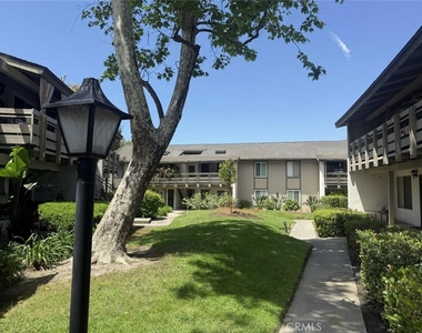 23732 Hillhurst - Photo Thumbnail 27