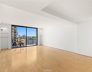 10535 Wilshire #912 - Photo Thumbnail 1