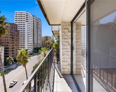 10535 Wilshire #912 - Photo Thumbnail 9