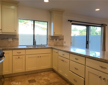 8877 Lauderdale Court - Photo Thumbnail 3