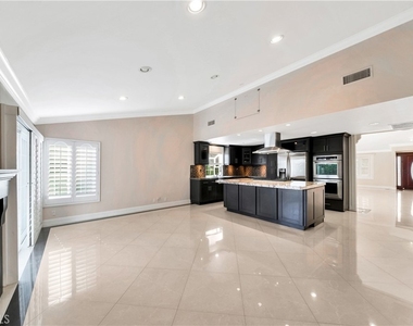 24692 Julie Ave - Photo Thumbnail 12