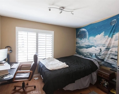 2121 Beloit Avenue - Photo Thumbnail 10