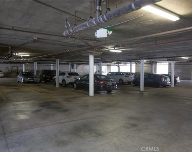 2121 Beloit Avenue - Photo Thumbnail 14