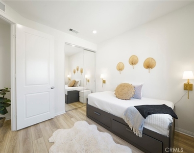 27658 S Heartwood Drive - Photo Thumbnail 27