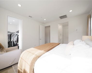 27658 S Heartwood Drive - Photo Thumbnail 19