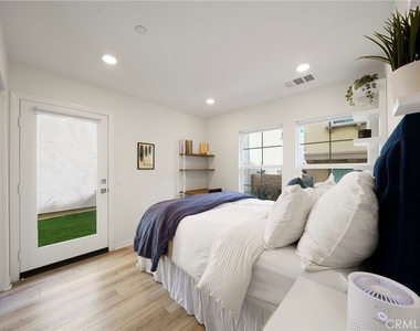 27658 S Heartwood Drive - Photo Thumbnail 4