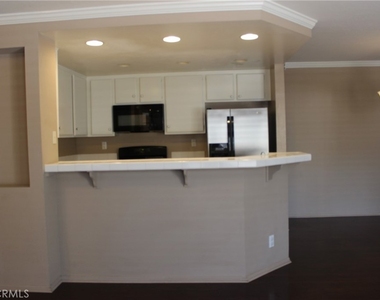 24341 Conejo - Photo Thumbnail 7
