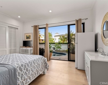 215 Poppy Avenue - Photo Thumbnail 13