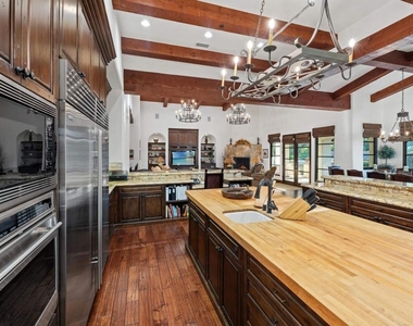 6870 La Valle Plateada - Photo Thumbnail 13