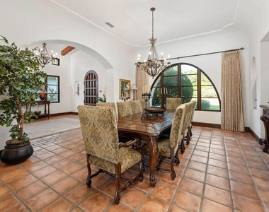 6870 La Valle Plateada - Photo Thumbnail 8