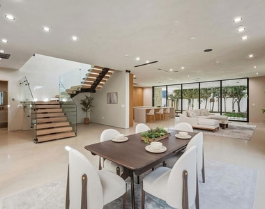 824 N Curson Avenue - Photo Thumbnail 14