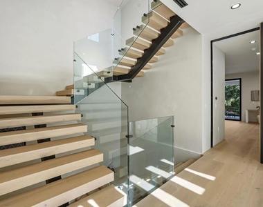 824 N Curson Avenue - Photo Thumbnail 43