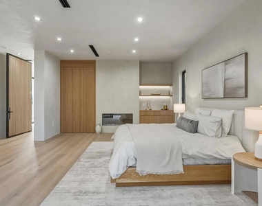 824 N Curson Avenue - Photo Thumbnail 22