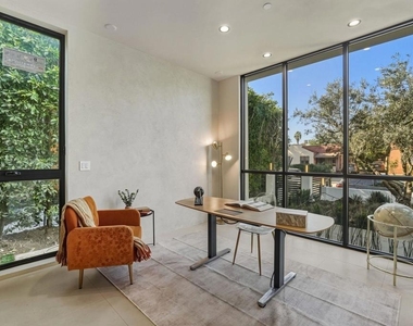 824 N Curson Avenue - Photo Thumbnail 40