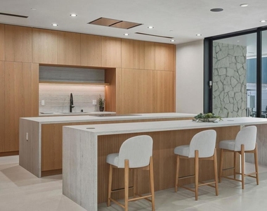 824 N Curson Avenue - Photo Thumbnail 7