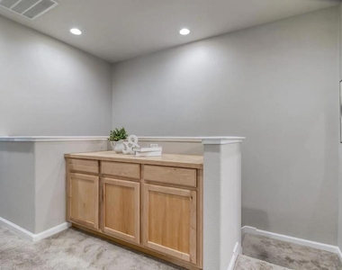 173 S Veracruz Place - Photo Thumbnail 16