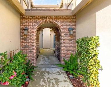 173 S Veracruz Place - Photo Thumbnail 1