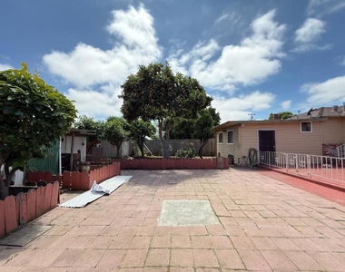 1226 148th Avenue - Photo Thumbnail 25