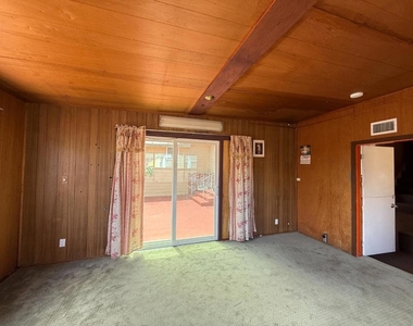 1226 148th Avenue - Photo Thumbnail 10