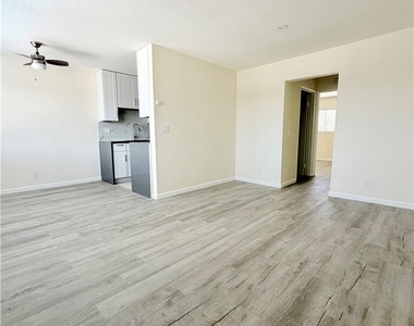 3250 Andrita Street - Photo Thumbnail 14