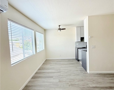 3250 Andrita Street - Photo Thumbnail 13