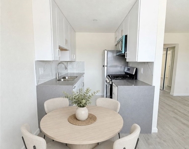 3250 Andrita Street - Photo Thumbnail 2