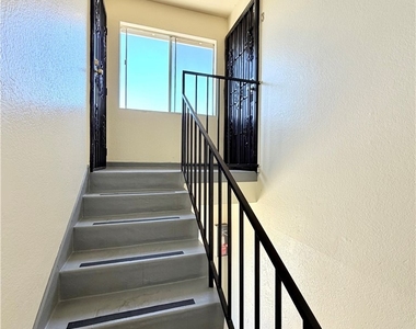 3250 Andrita Street - Photo Thumbnail 19