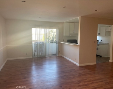 14758 Magnolia Boulevard - Photo Thumbnail 1