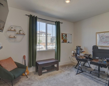 281 Cinnabar Way - Photo Thumbnail 5