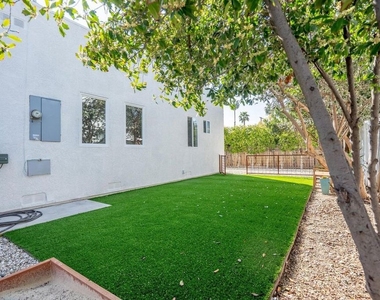5705 Jamieson Avenue - Photo Thumbnail 31