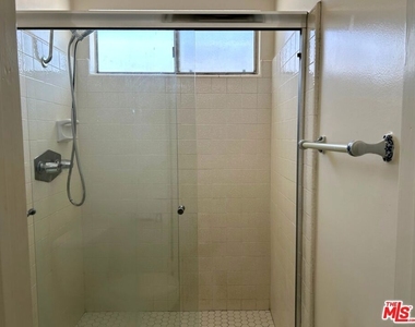 3741 Westwood Blvd - Photo Thumbnail 15