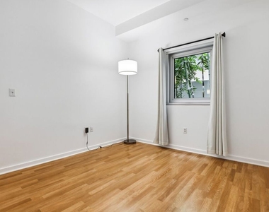 630 W 6th Street - Photo Thumbnail 13