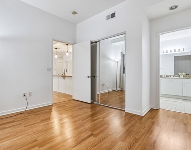 630 W 6th Street - Photo Thumbnail 15