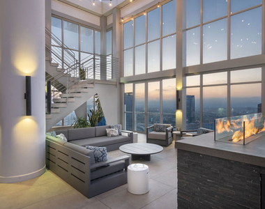 825 S Hill Street - Photo Thumbnail 39