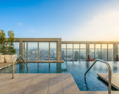 825 S Hill Street - Photo Thumbnail 36