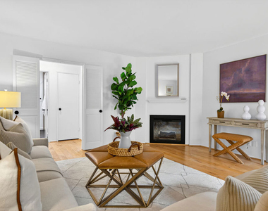 914 Lincoln Boulevard - Photo Thumbnail 7