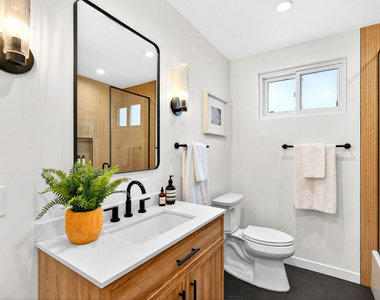 914 Lincoln Boulevard - Photo Thumbnail 18