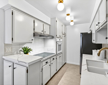 914 Lincoln Boulevard - Photo Thumbnail 11