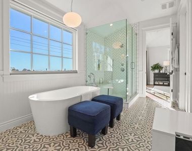 832 Las Lomas Avenue - Photo Thumbnail 14