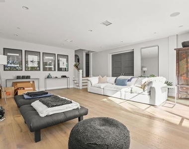 832 Las Lomas Avenue - Photo Thumbnail 27