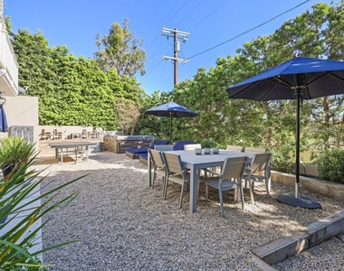 832 Las Lomas Avenue - Photo Thumbnail 32