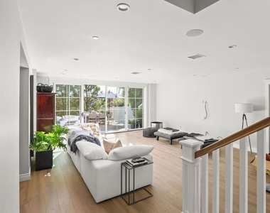 832 Las Lomas Avenue - Photo Thumbnail 26