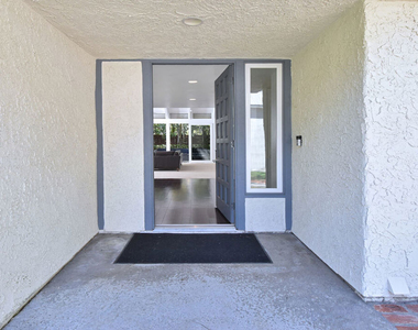 9908 Lancer Court - Photo Thumbnail 5
