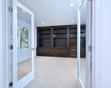 9908 Lancer Court - Photo Thumbnail 22