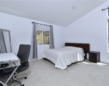 9908 Lancer Court - Photo Thumbnail 30